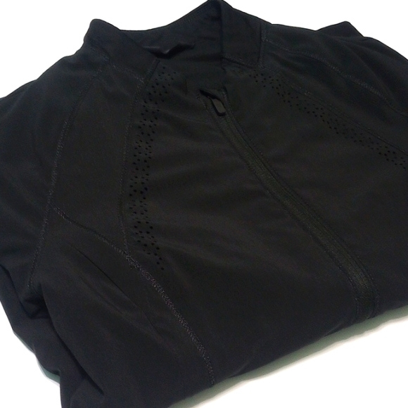 Lululemon Hit It Jacket Black - Picture 6 of 16